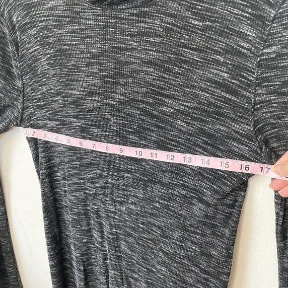 We The Free Stone Cold Split Back Long Sleeve Turtleneck Top Black Gray Medium - Picture 7 of 11